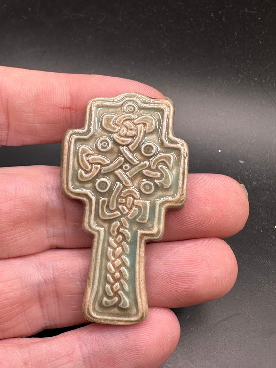 Vintage Celtic Knot Style Ceramic Cross Pin - image 1