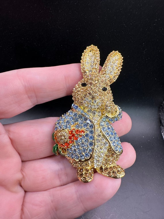 Vintage Rhinestone Easter Bunny Rabbit Pin