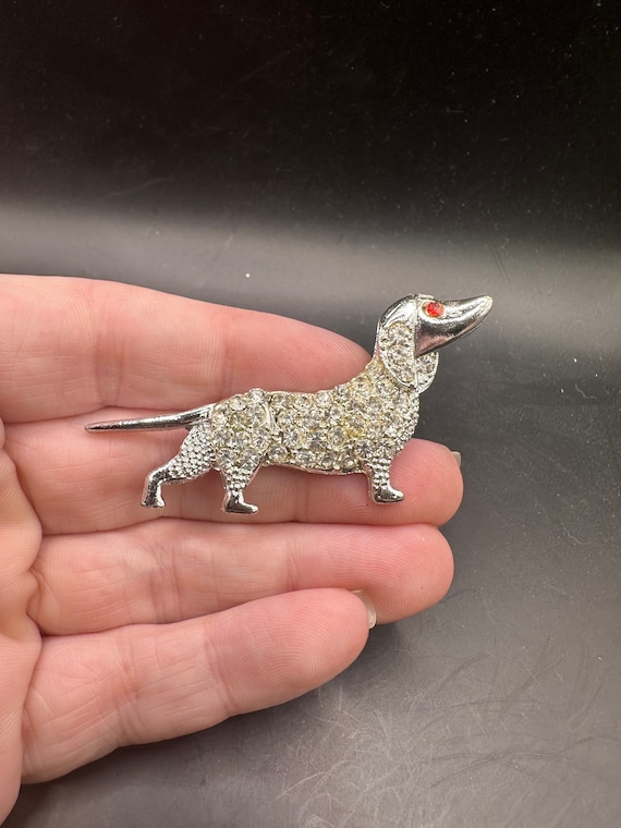 Vintage dachshund wiener dog pin