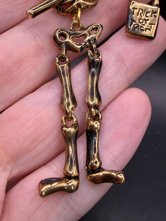 Vintage 80s Articulating Gold Tone Skeleton Brooch Sp… - Gem