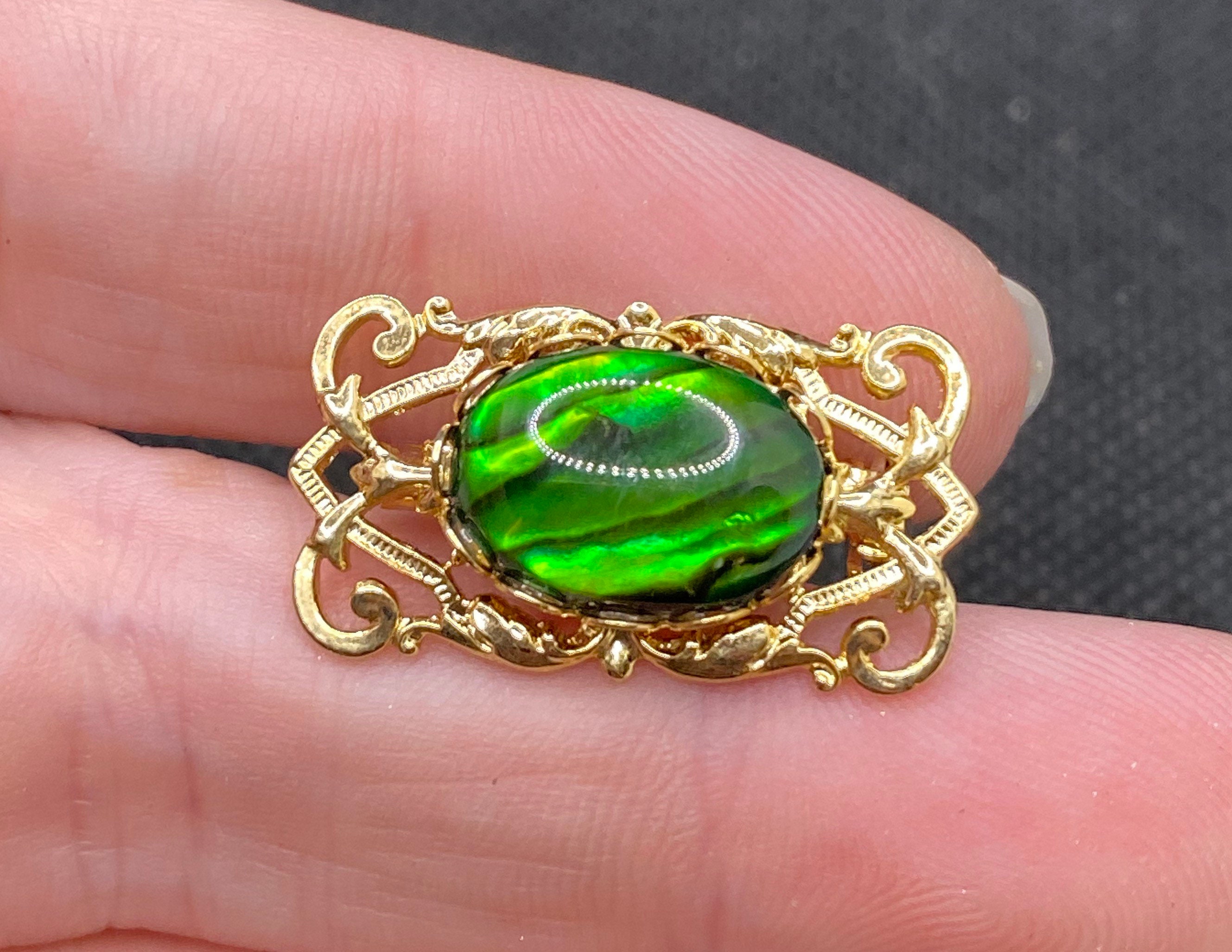 Vintage Renaissance Royal Stone Pin - Etsy