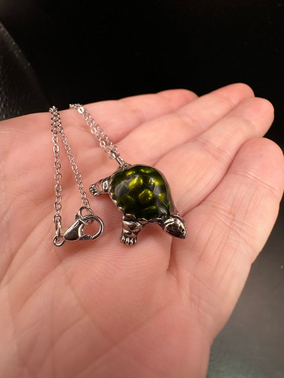 Vintage  Enamel Turtle Pendant Necklace - image 2