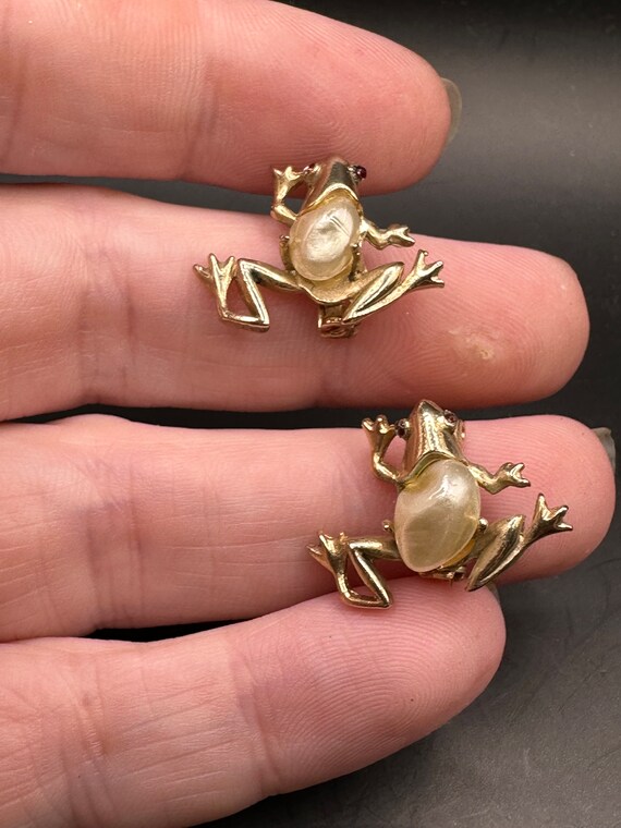 Vintage Faux Pearl Frog Scatter Pins