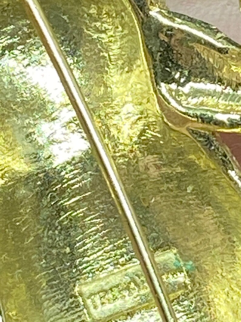 Vintage Trifari Frog Pin