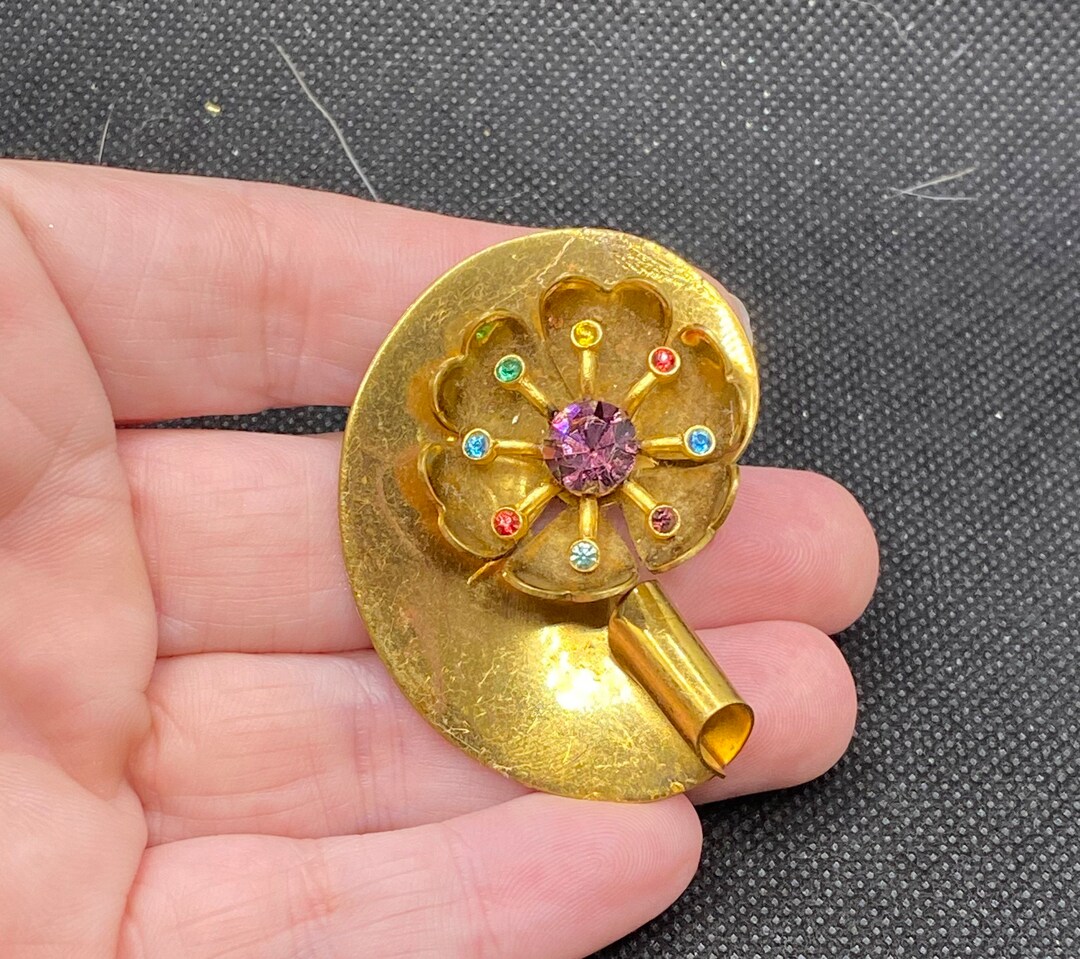 Modern Pin Vintage Modern Abstract Swirl Pin - Etsy