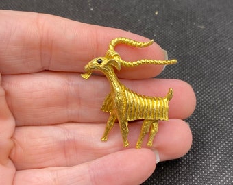 Vintage Goat or Ram Pin