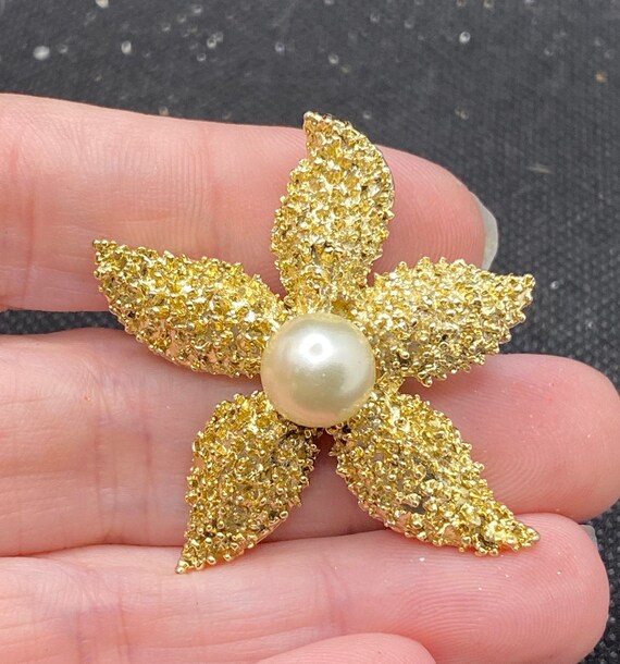 Vintage Starfish Pin with Faux Pearl