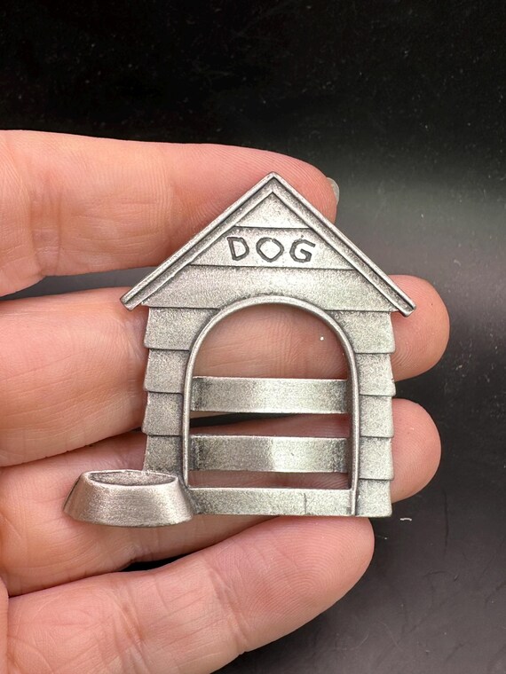 Vintage Doghouse Picture Frame Pin by JJ
