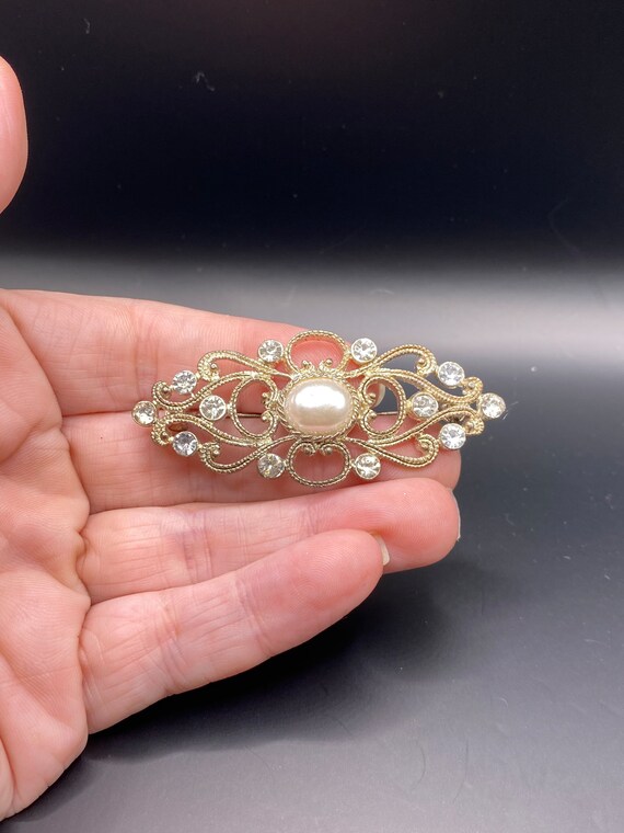 Vintage Victorian Style Bar Pin with Faux Pearl - image 1