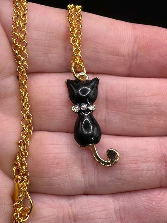Cat tail necklace discount
