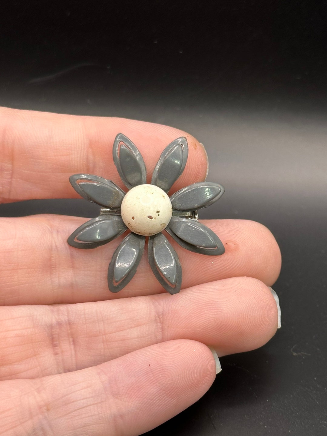 Vintage Daisy Flower Pin Mod Hippie Etsy