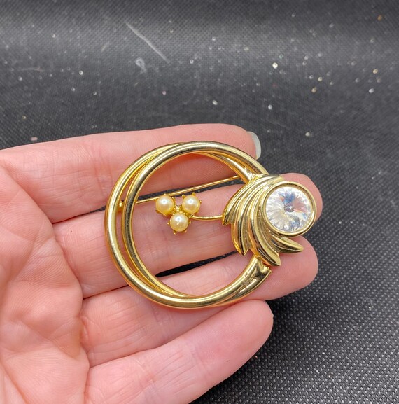 Vintage Circle Rhinestone Faux Pearl Pin - image 1