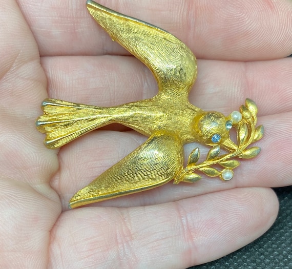 Vintage Marvella Gold Tone Bird Swallow Brooch - image 1