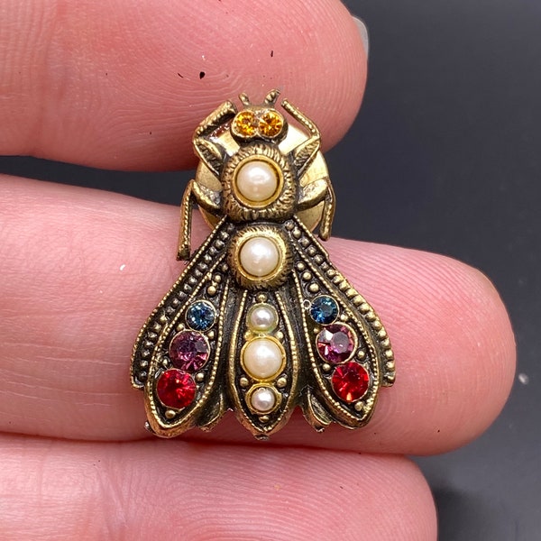 Vintage Victorian Style Rhinestone Faux Pearl Bug  Pin