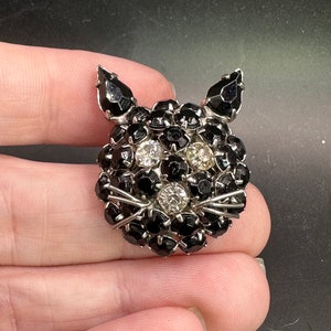 Vintage Mod Mid Century Modern Hip Cat Bust Pin by Warner