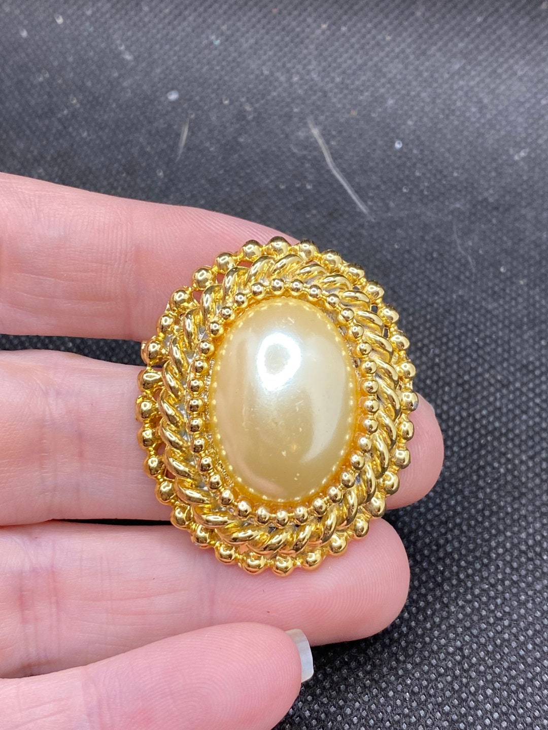 Vintage Renaissance Royal Faux Pearl Pin - Etsy