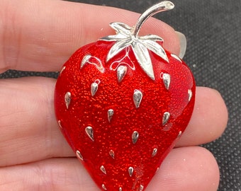 Vintage Enamel Strawberry Pin