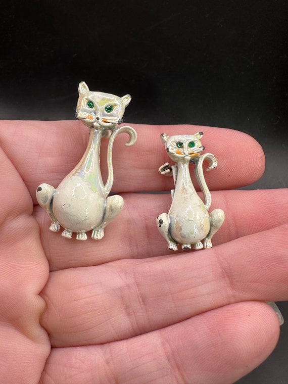 Pair of Vintage Cat Scatter Pins