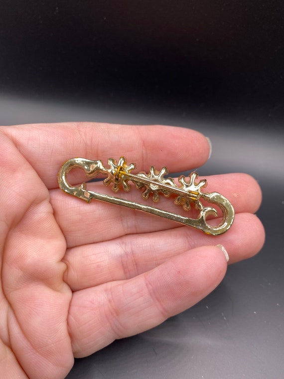 Vintage Floral Faux Pearl Rhinestone Safety Pin S… - image 3