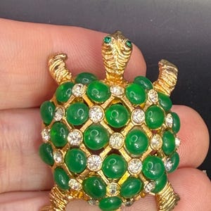 Vintage Gold Tone  Harlequin Quilted Style Emerald Green and Clear Rhinestone Turtle Brooch