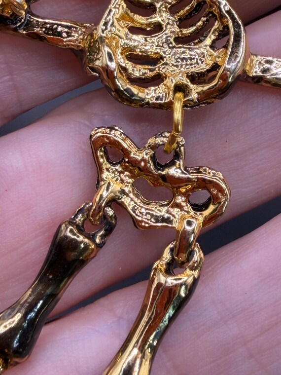 Vintage 80s Articulating Gold Tone Skeleton Brooch Sp… - Gem