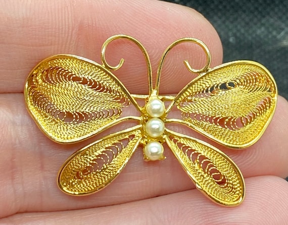 Vintage Spun Silver like and Faux Pearl Butterfly… - image 1