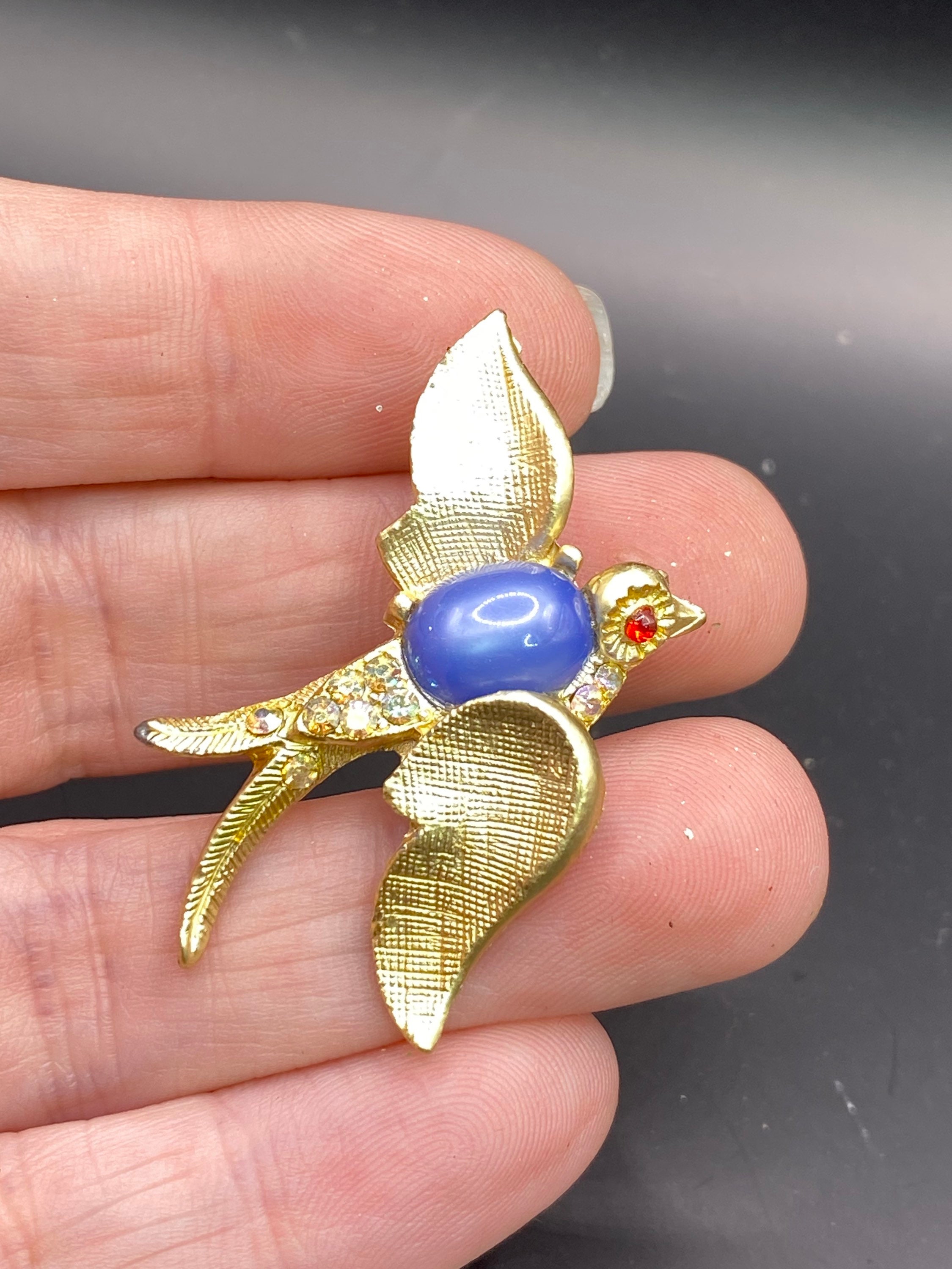 Vintage Swallow Pin with Rhinestones jelly belly