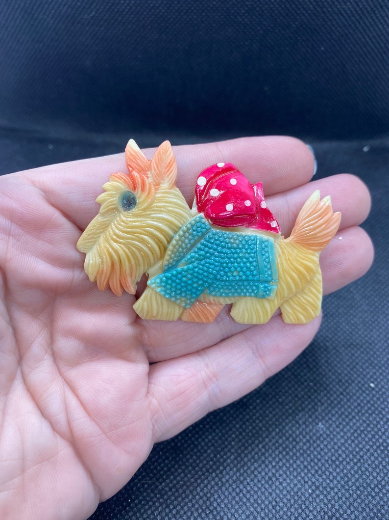 Vintage Scottie Dog Plastic Dogs Pin