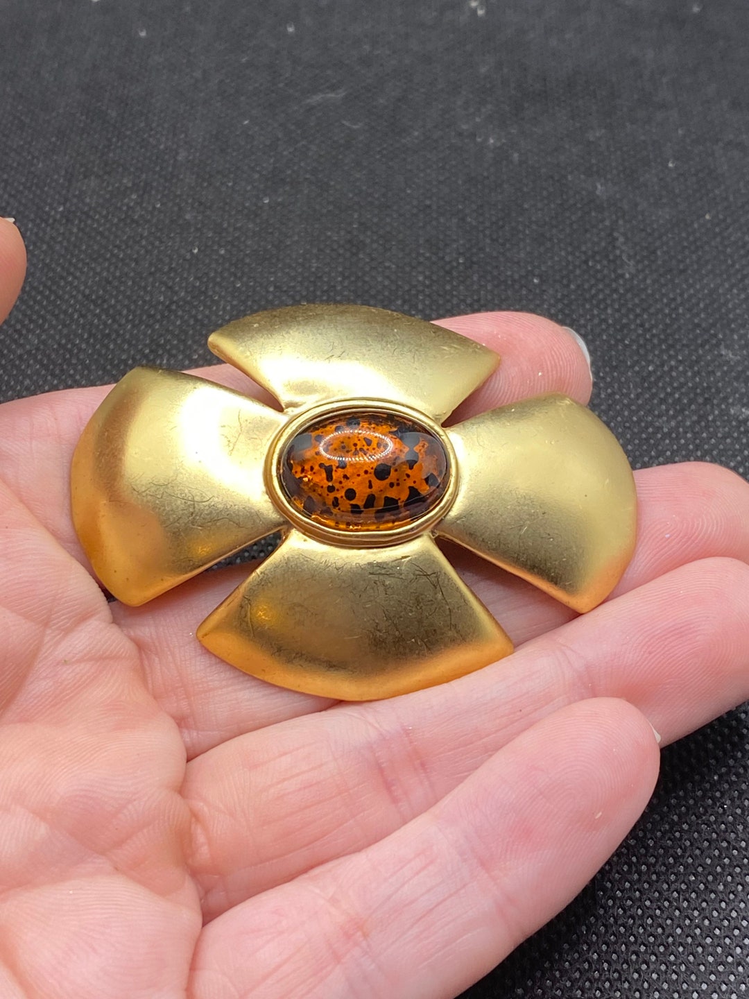 Vintage Renaissance Royal Pin - Etsy
