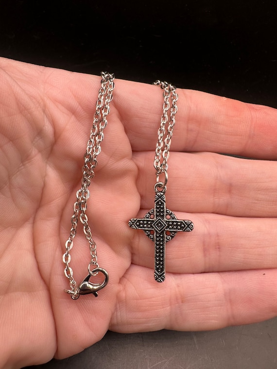 Vintage Cross Necklace - Etsy 日本 
