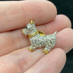 Vintage Scottie Dog Pin