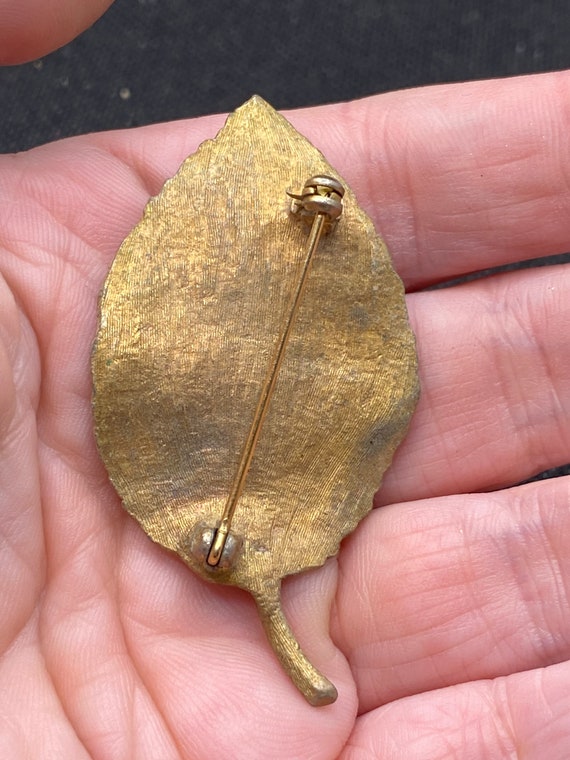 Vintage Enamel Goldtone Ladybug Leaf Pin Gem