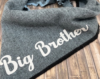 Dog bandana baby announcement, baby reveal frayed tie-on dog bandana, flannel dog bandana, custom dog bandana, big sister, big brother