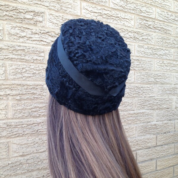 années 1940 sophisticate / Astrahkan persan agneaux fourrure / cloche cosaque de modification / 40 s winterwear
