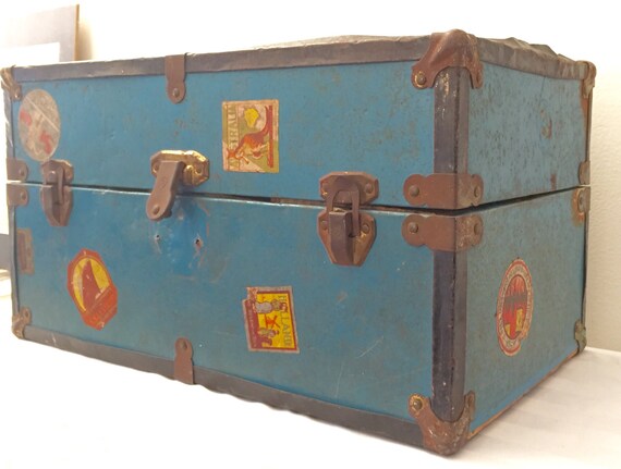 doll wardrobe trunk