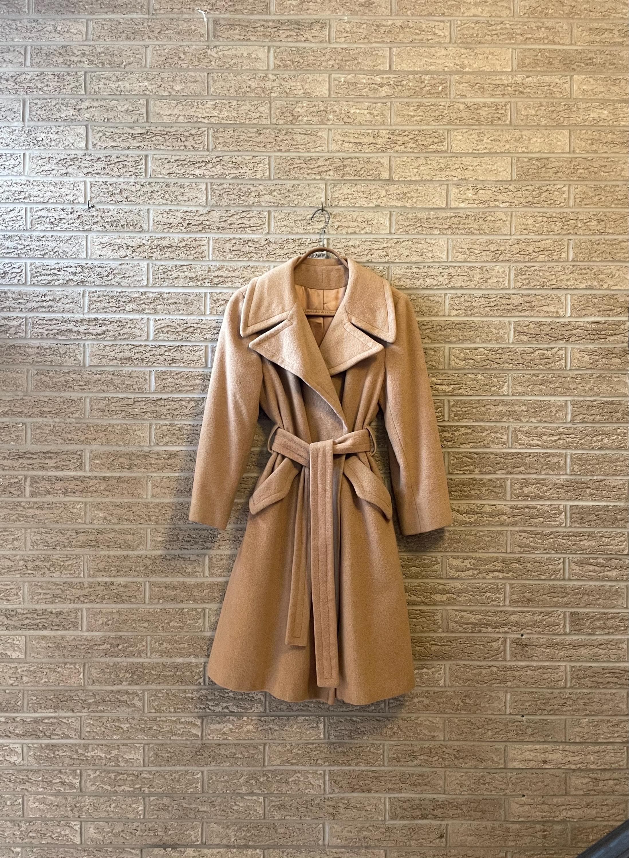 Camel wrap coat France