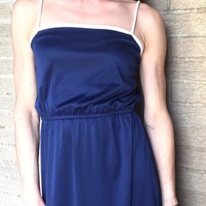 70s Studio to eve, 70s/ day to night/ navy blue/ cinch natural waist/ small