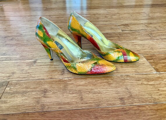 Avant hotsell garde heels