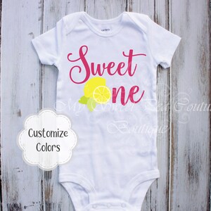 Pink Lemonade Erster Geburtstag Shirt-Zitrone Geburtstag Geburtstag Outfit Sweet One Birthday Lemonade 1. Geburtstag Kuchen Smash Outfit Sweet Lemon