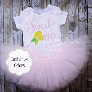 Sweet One Lemonade Erster Geburtstag Outfit- Zitronenkuchen Smash Outfit 1. Geburtstag Outfit Lemonade Geburtstag Erster Geburtstag Pink Lemonade