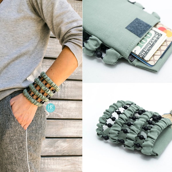 Portefeuille de poignet de voyage vert . Large sac à main bracelet féminin avec un secret . Portefeuille wristlet . Bracelet exclusif pour l’argent