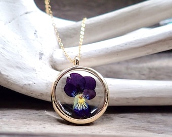 Genuine Pressed Violet Flower Necklace,Real Flower Pendant Necklace, Dried Flower Resin Necklace Gold, February Birth Flower, Floral Jewelry