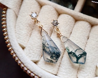 Moss Agate Stud Earrings, Crystal Dangle Earrings, Gold Fill Crystal Earrings,Moss Agate Jewelry,Kite Shape Gemstone,Minimalist Gift for Her