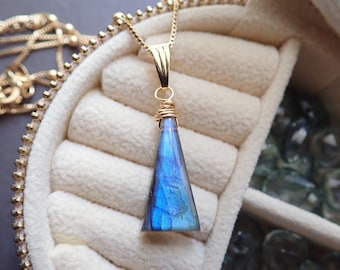 Blue Flash Labradorite Crystal Necklace, Flashy Labradorite Jewelry, Long Triangle Pendant, Gift for Best Friend,Triangle Gemstone Necklace