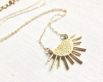 Gold Sunburst Necklace, Dainty Sun Charm Necklace, Dainty Gold Layering  Necklace, Gold Celestial Necklace,Gift for Friend,Celestial Jewelry