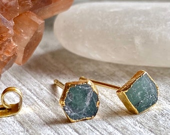 Raw Emerald Earrings, Emerald Stud Earrings, May Birthstone Earrings, Tiny gemstone earrings, Raw stone stud earrings, Emerald Jewelry