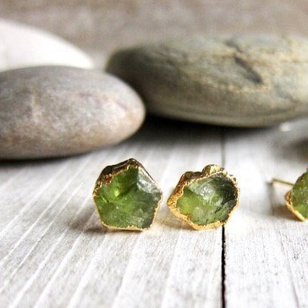 Raw Peridot Stud Earrings, Natural Gemstone Post Earrings, August Birthday Gift, Birthstone Jewelry, Green Crystal Earrings, Bridesmaid Gift