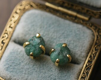 Raw Emerald Stud Earrings, May Birthstone Jewelry, Natural Gemstone Gift for Her,Minimalist Green Stone Post Earrings, Emerald Jewelry Gift