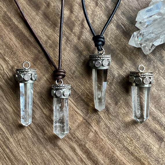 Hand Wired Natural Clear Quartz Crystal Healing Point Chakra Pendant  Necklace 18