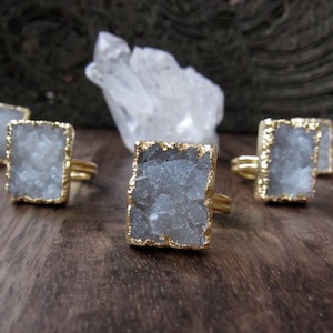 White Druzy Ring, Raw Gemstone Cocktail Ring, Natural Druzy Statement Ring, Large Rectangle Stone Ring,Gold Crystal Geode Ring,Druzy Jewelry